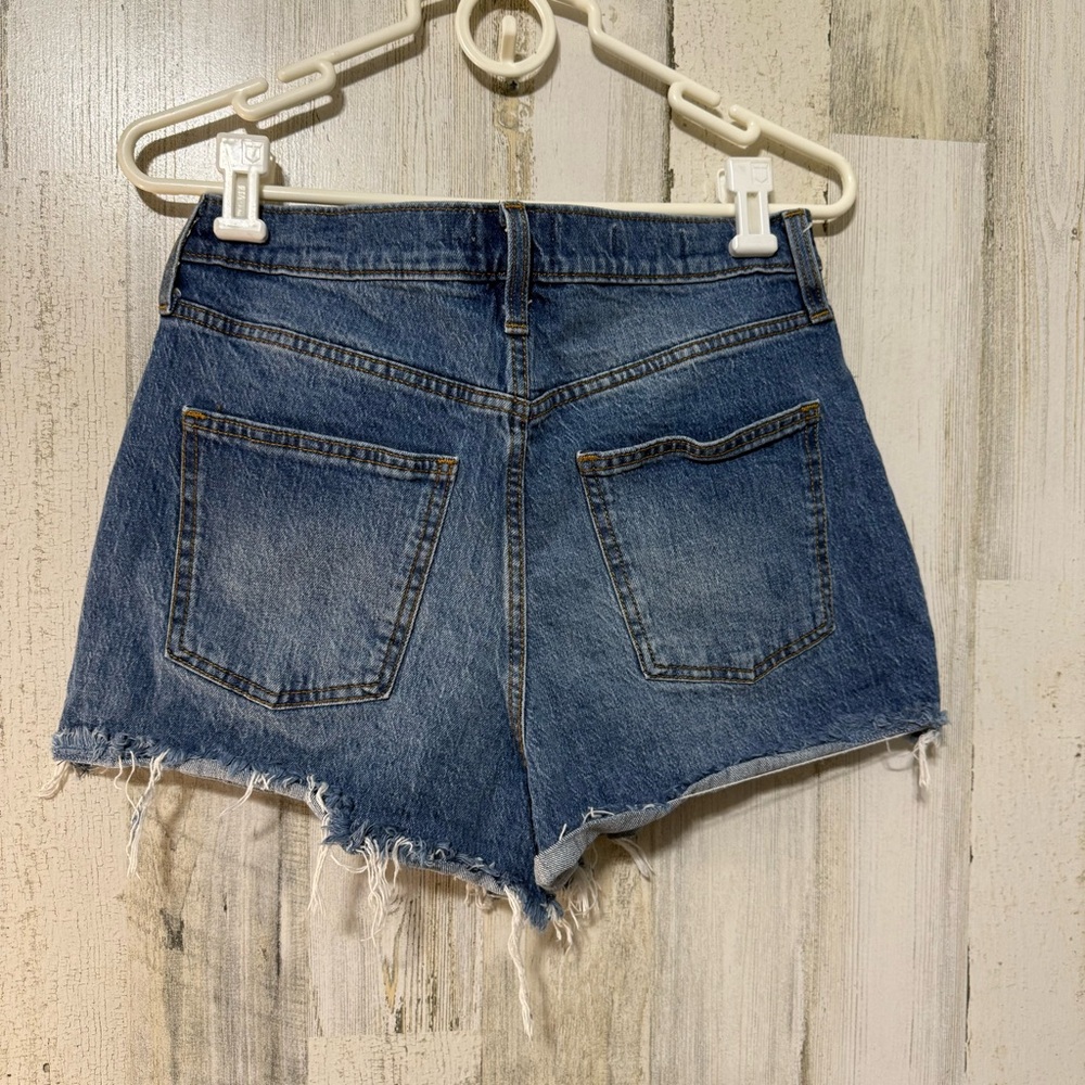 Universal Thread Distressed Blue Jean Shorts - Picture 8 of 10